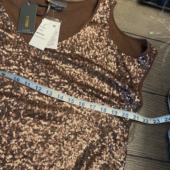 Jeans by Buffalo- Cute sequin cold shoulder top NWT - Picture 4 of 4